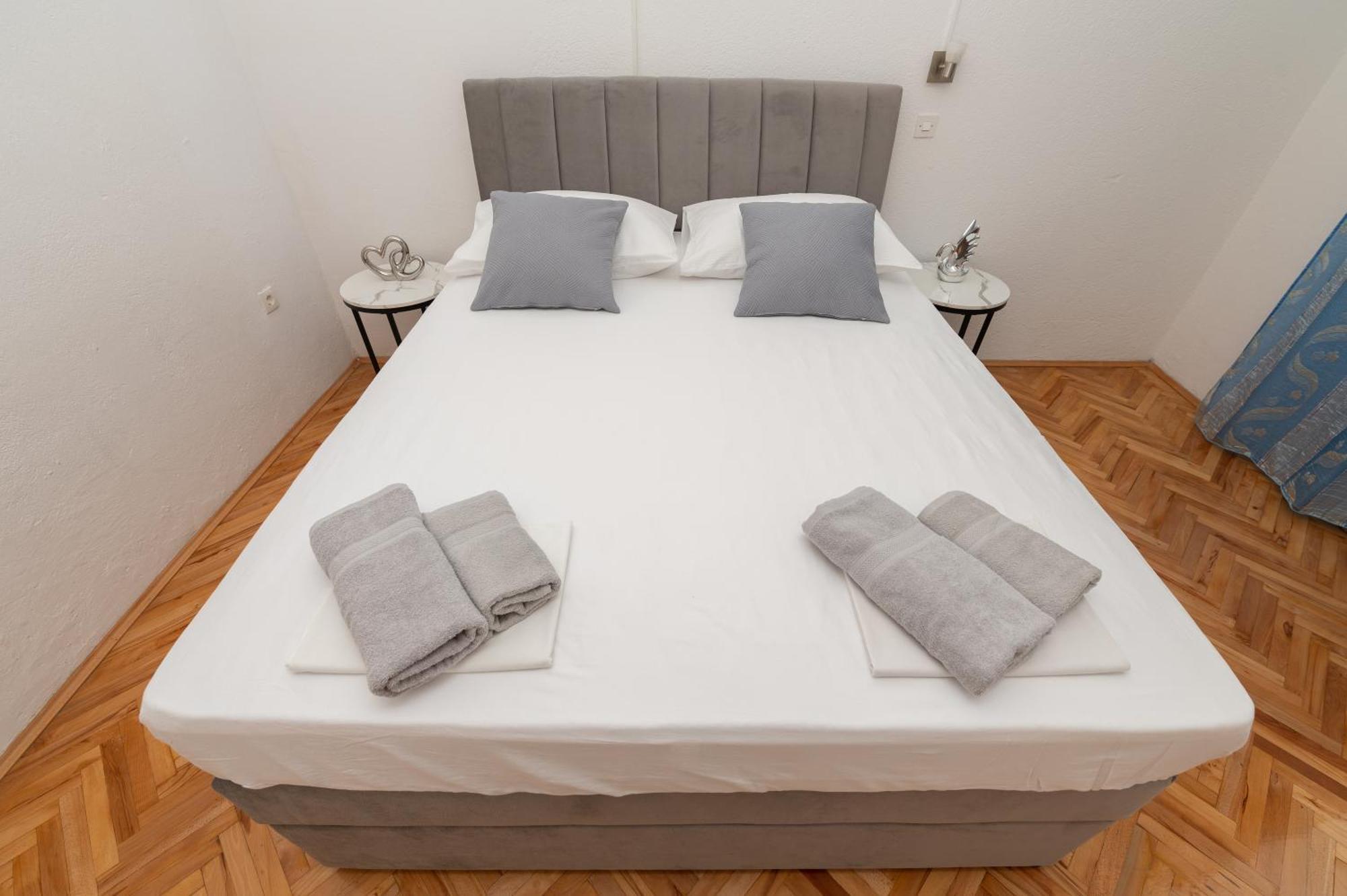 Apartment Sofija Makarska Esterno foto